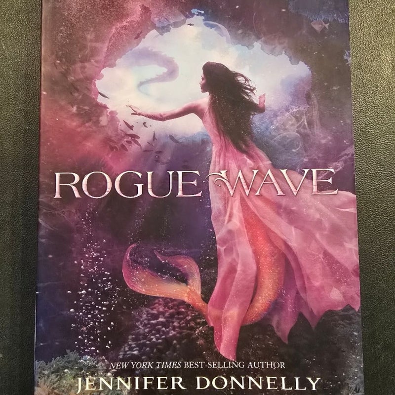 Waterfire Saga, Book Two Rogue Wave (Waterfire Saga, Book Two)