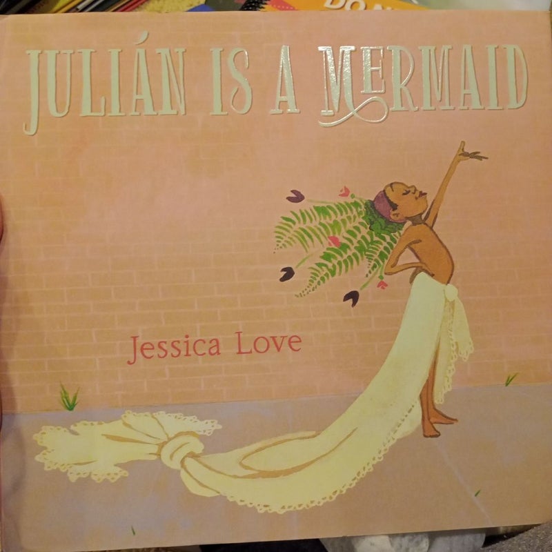 Julián Is a Mermaid