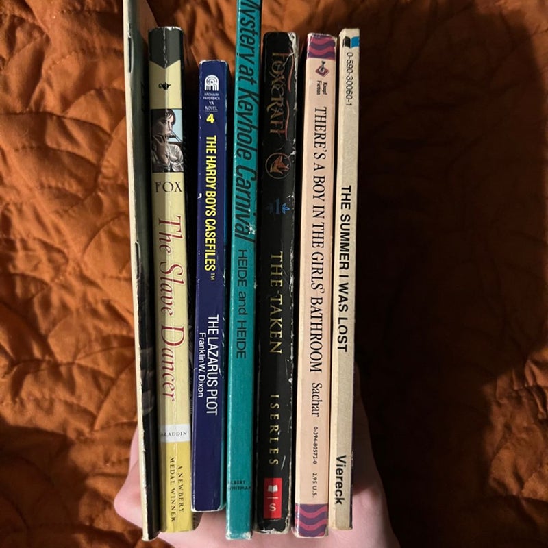 Assortment of Elementary-Middleschool Easy Reads