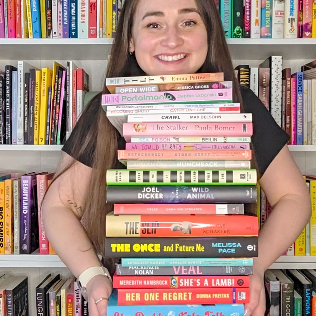 @ashsaxreadsstacks' bookshelf