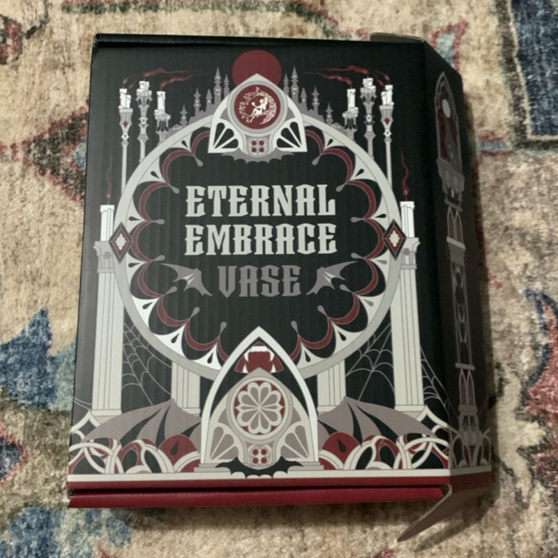 Eternal embrace fairyloot vase