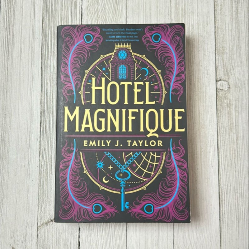 Hotel Magnifique