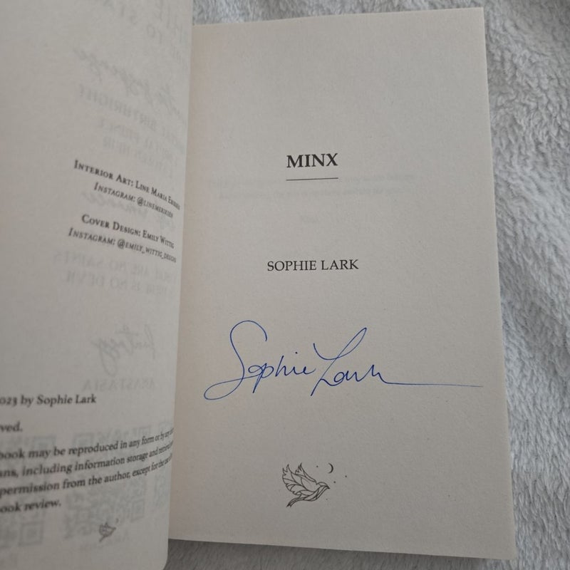 Signed Minx