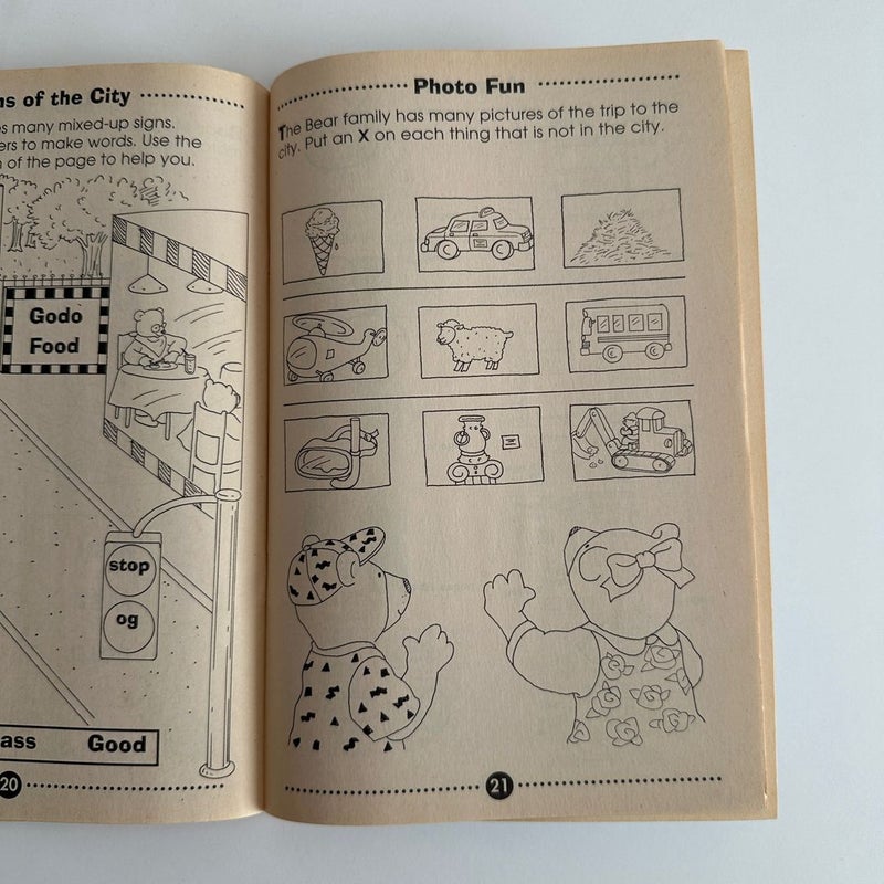 1994 A Day in the City, A Hello Reader! Activity