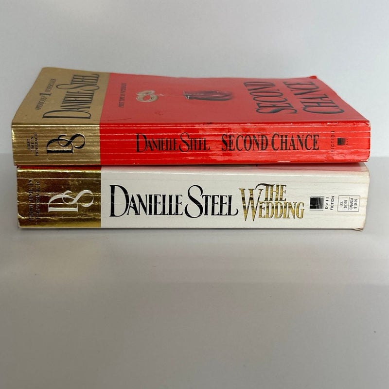 Danielle Steel Book Bundle, 2 books