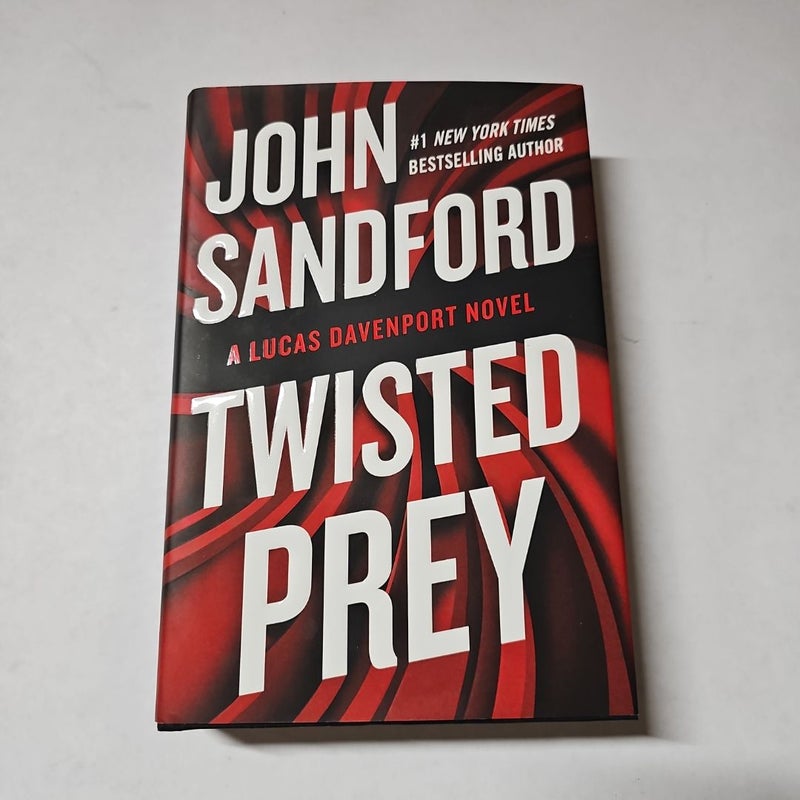 Twisted Prey (5)