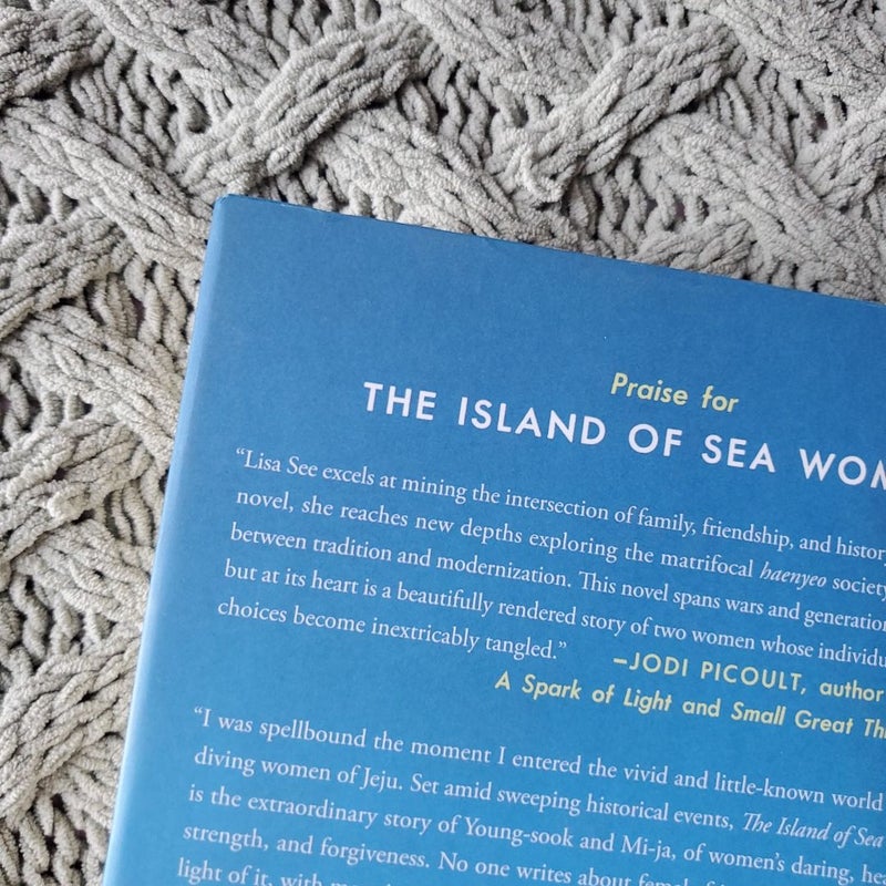 The Island of Sea Women