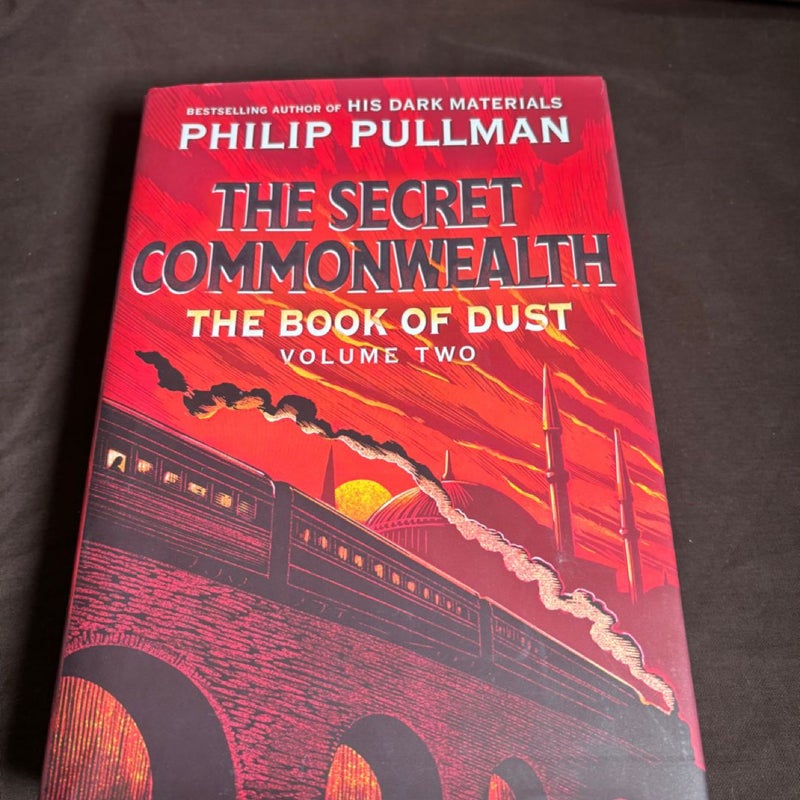 The Book of Dust: the Secret Commonwealth (Book of Dust, Volume 2)