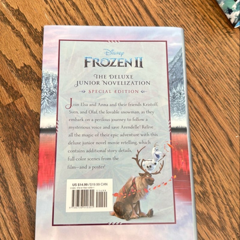 Frozen 2: the Deluxe Junior Novelization (Disney Frozen 2)