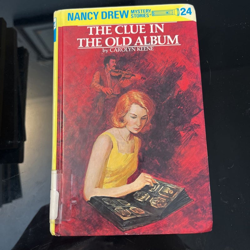 Nancy Drew 24: the Clue in the Old Album