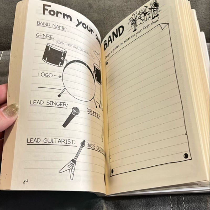 The wimpy kid do it yourself book