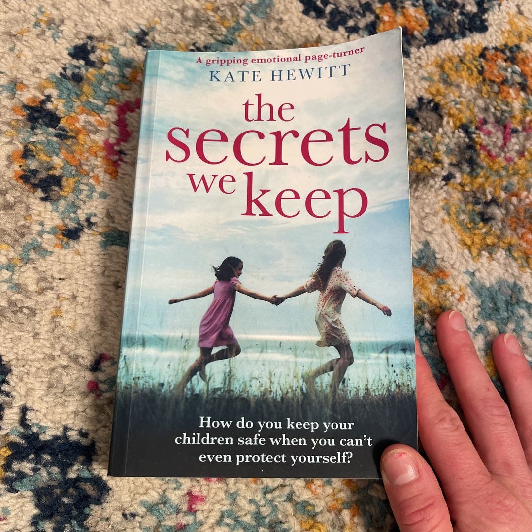 The Secrets We Keep by Kate Hewitt, Paperback