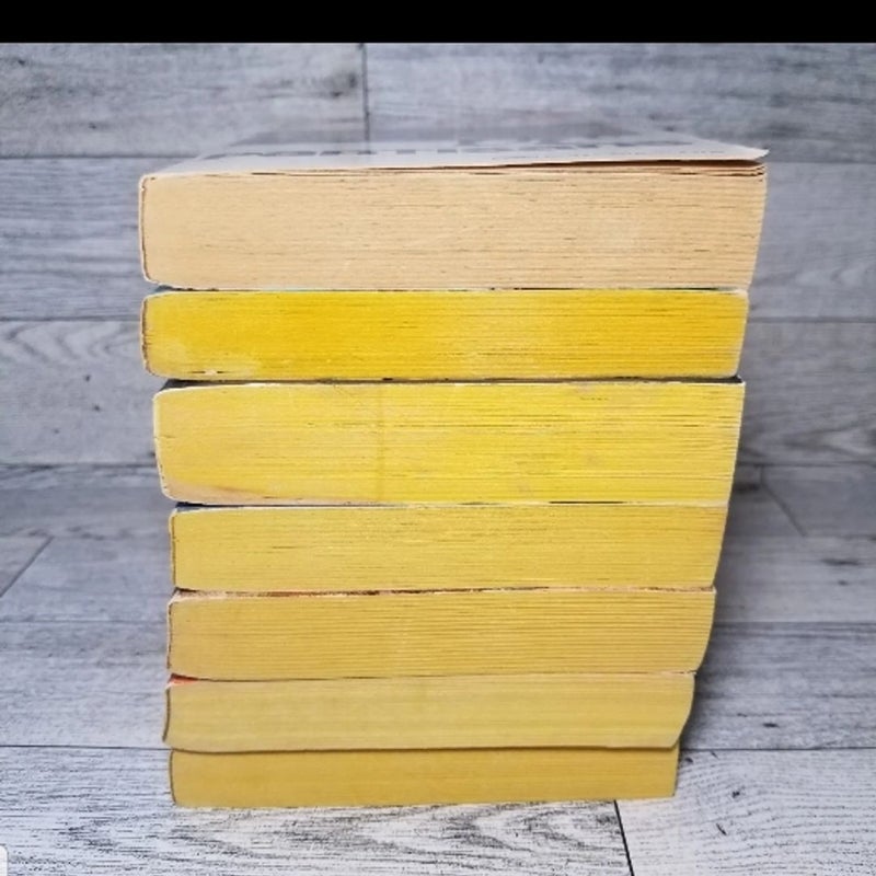 7 Alistair MacLean Mass Market Paperback Books Floodgate River of Death & MORE