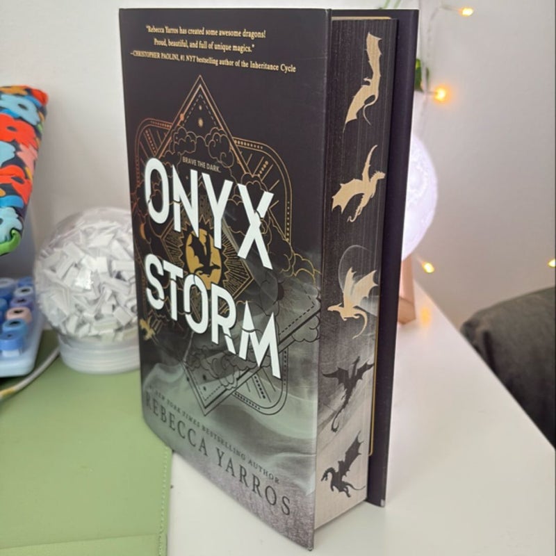 Onyx Storm (Deluxe Limited Edition)