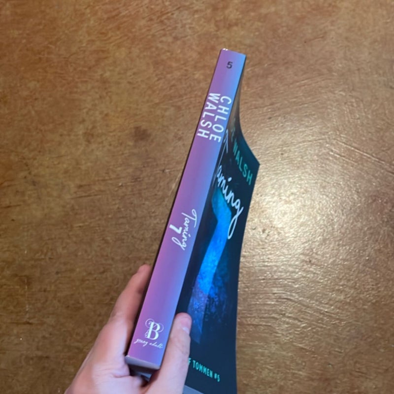 Taming 7 (ombre spine)