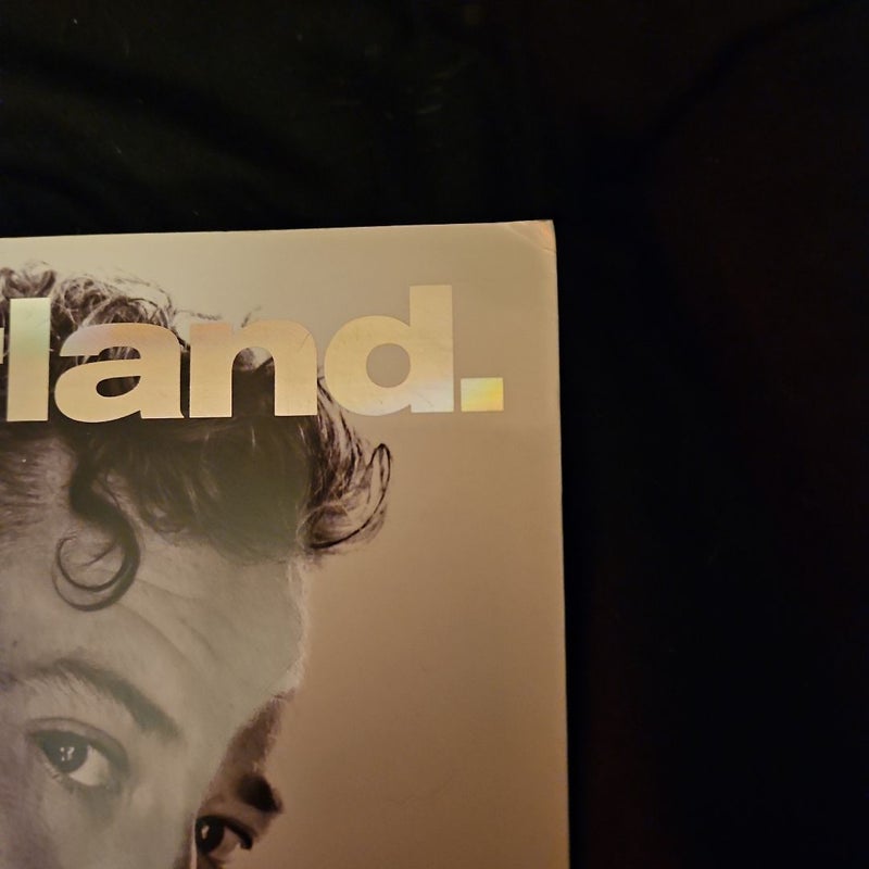 Wonderland Fall 2022 Featuring Joseph Quinn