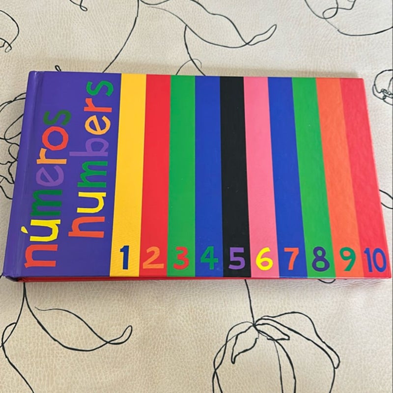 Números/ Numbers (Bilingual/ English-Spanish Board Book)