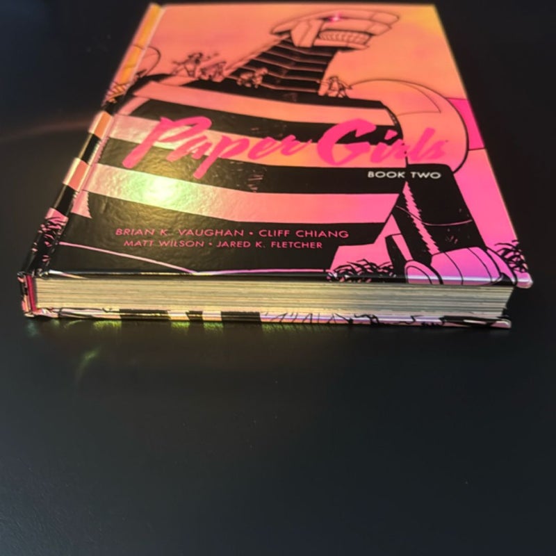 Paper Girls Deluxe Edition Volume 2
