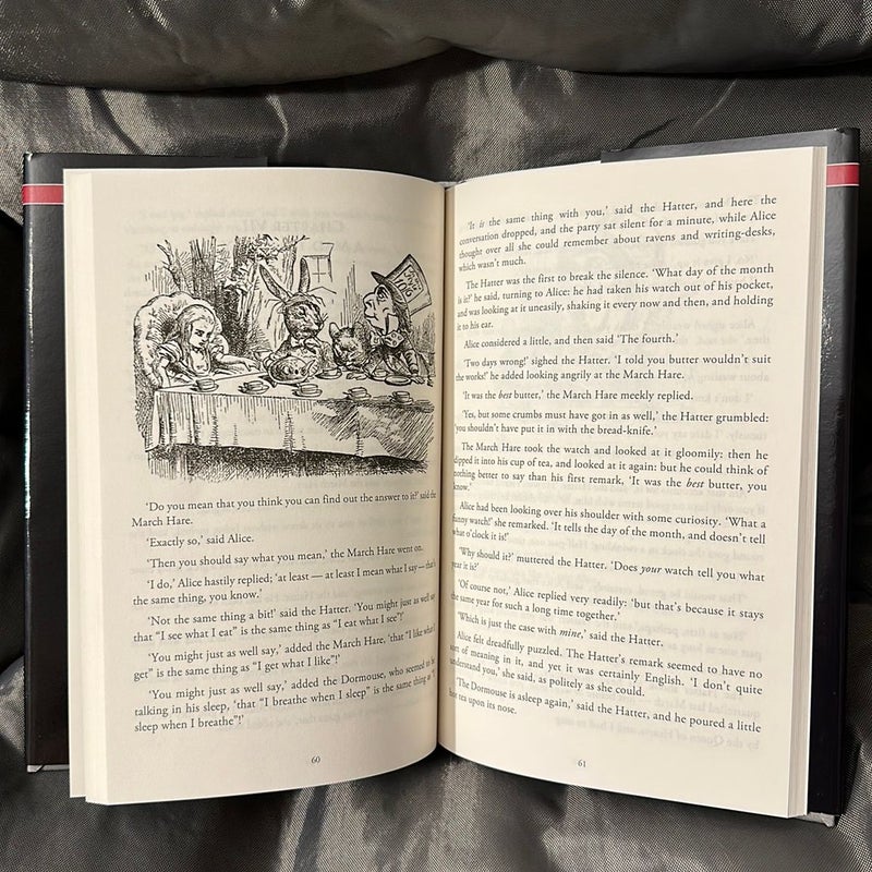 Alice's Adventures in Wonderland (Wisehouse Classics - Original 1865 Edition with the Complete Illustrations by Sir John Tenniel) (2016)