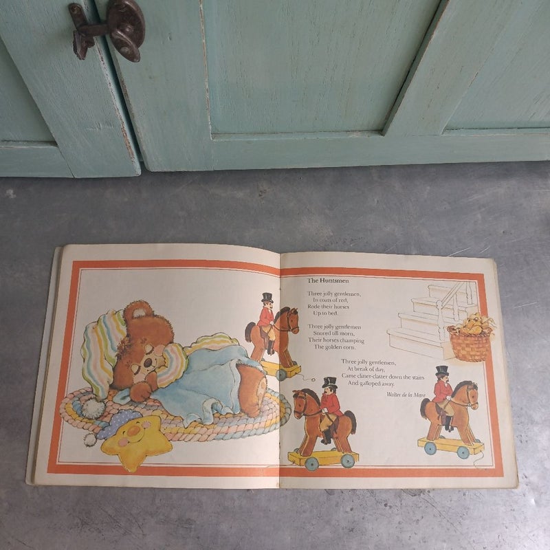 Teddy Beddy Bear's Bedtime Songs and Poems