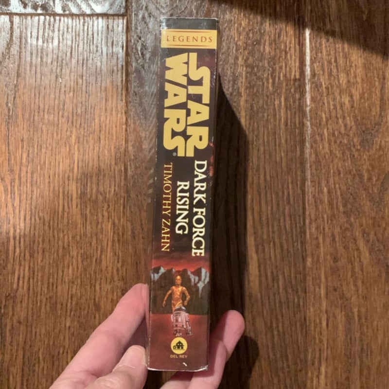 Star Wars: Thrawn Trilogy (Book II: Dark Force Rising)