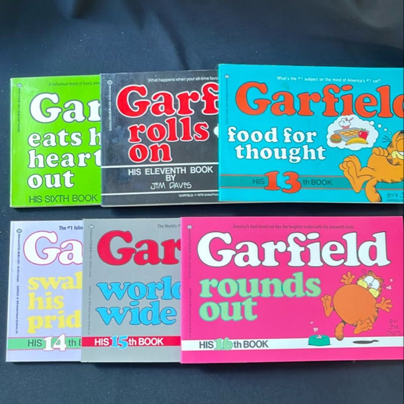 Garfield Set of 14 Books!!