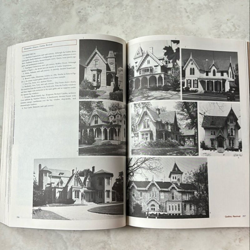 A Field Guide to American Houses