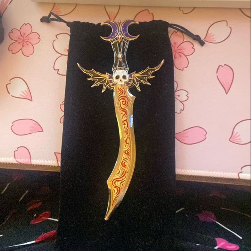Oraya’s  Blade replica dagger