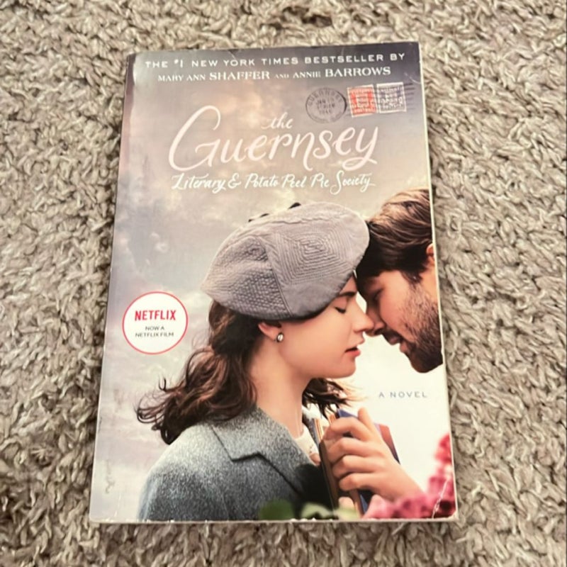 The Guernsey Literary and Potato Peel Pie Society (Movie Tie-In Edition)