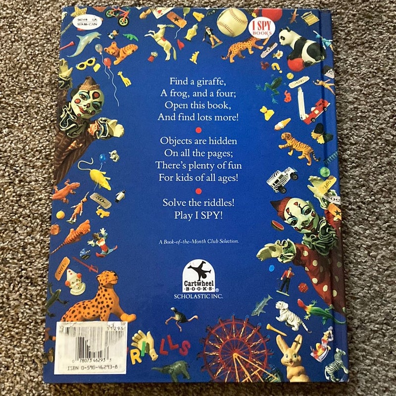 I Spy Fun House: a Book of Picture Riddles