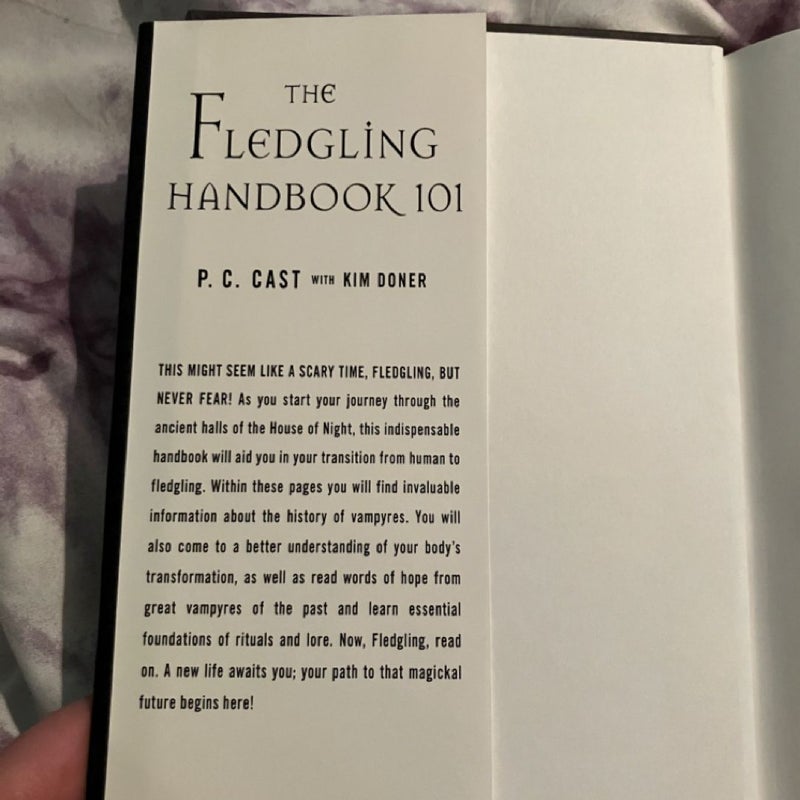 Neferet's Curse + The Fledgling Handbook 101