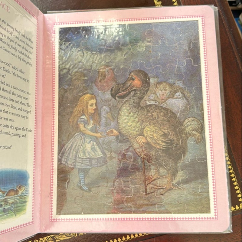 Alice in Wonderland Jigsaw Book