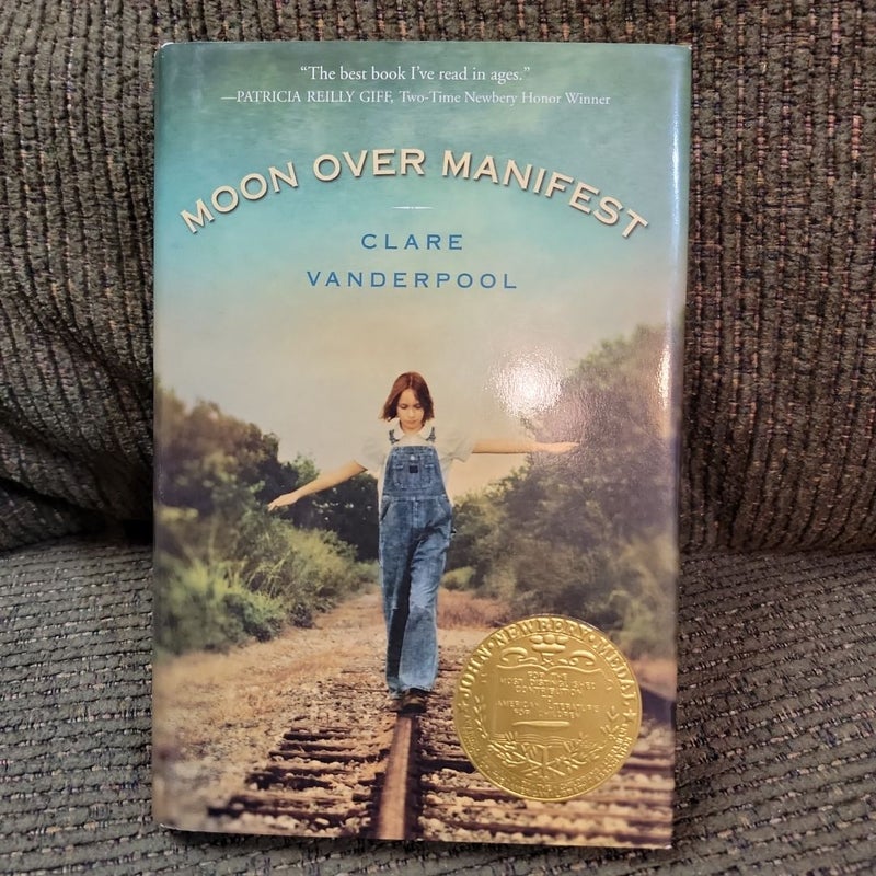 Moon over Manifest (First Edition)