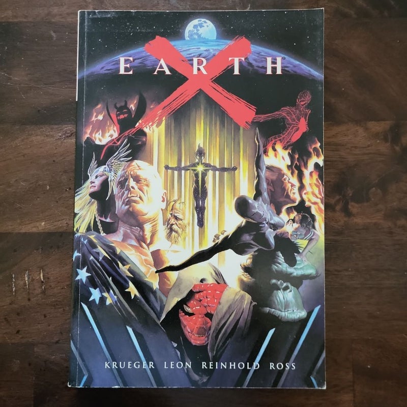 Earth X by Alex Ross, John Paul Leon, Jim Krueger