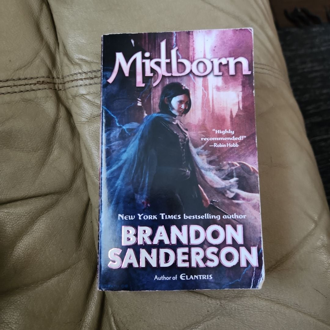 Mistborn by Brandon Sanderson, Paperback | Pangobooks