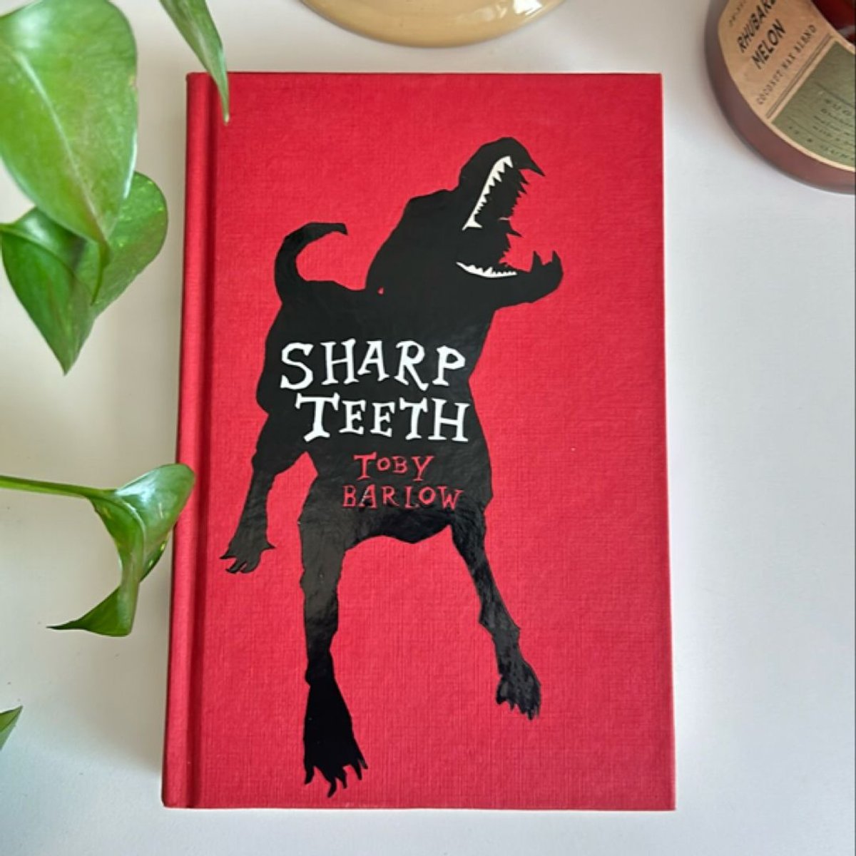 Sharp Teeth by Toby Barlow