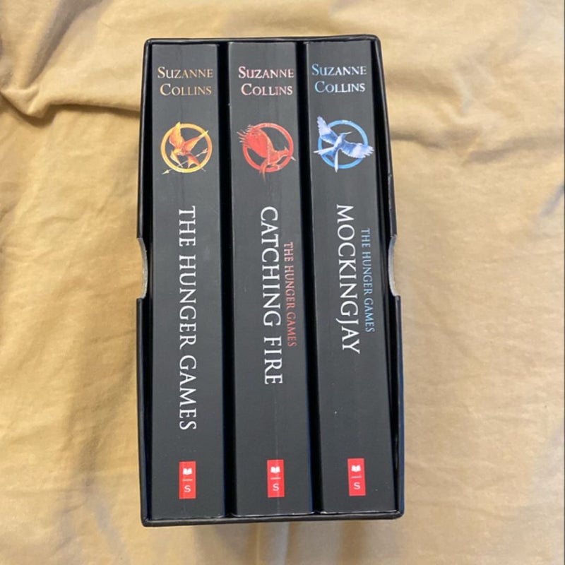 Trilogy Boxed Set -  Catching Fire - Mockingjay