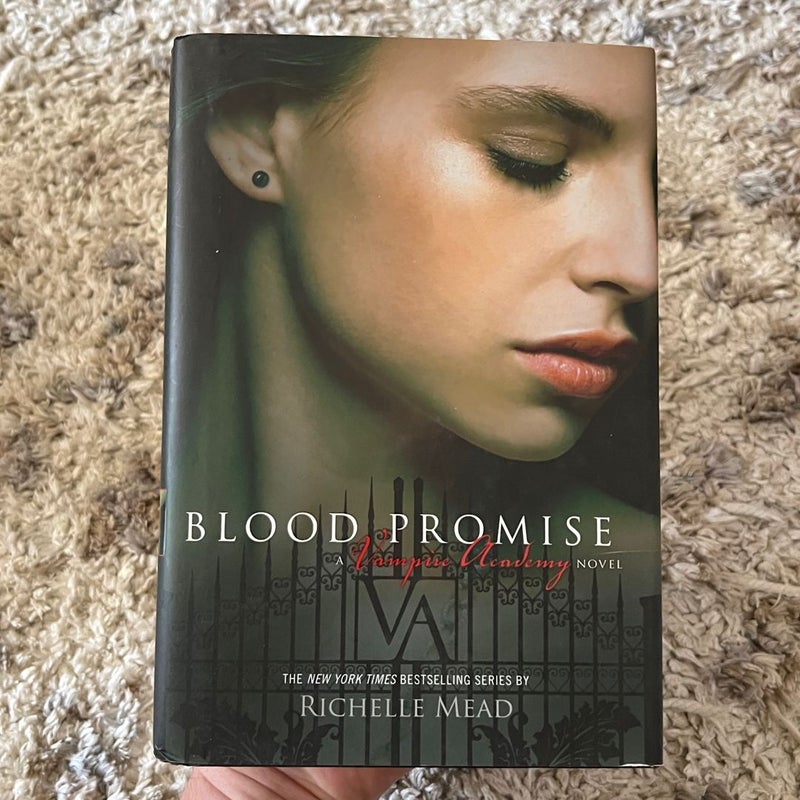Blood Promise Richelle Mead Hardback with dust cover