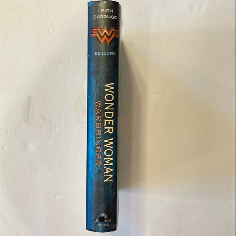 Wonder Woman: Warbringer   (1335)