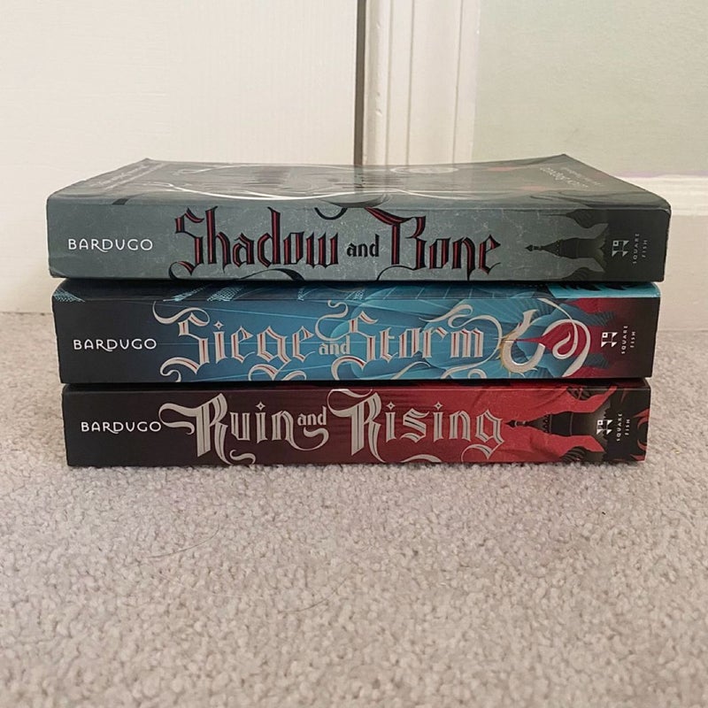 Shadow and Bone trilogy - OOP paperbacks