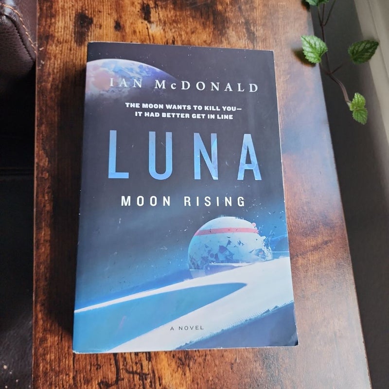 Luna: New Moon trilogy 