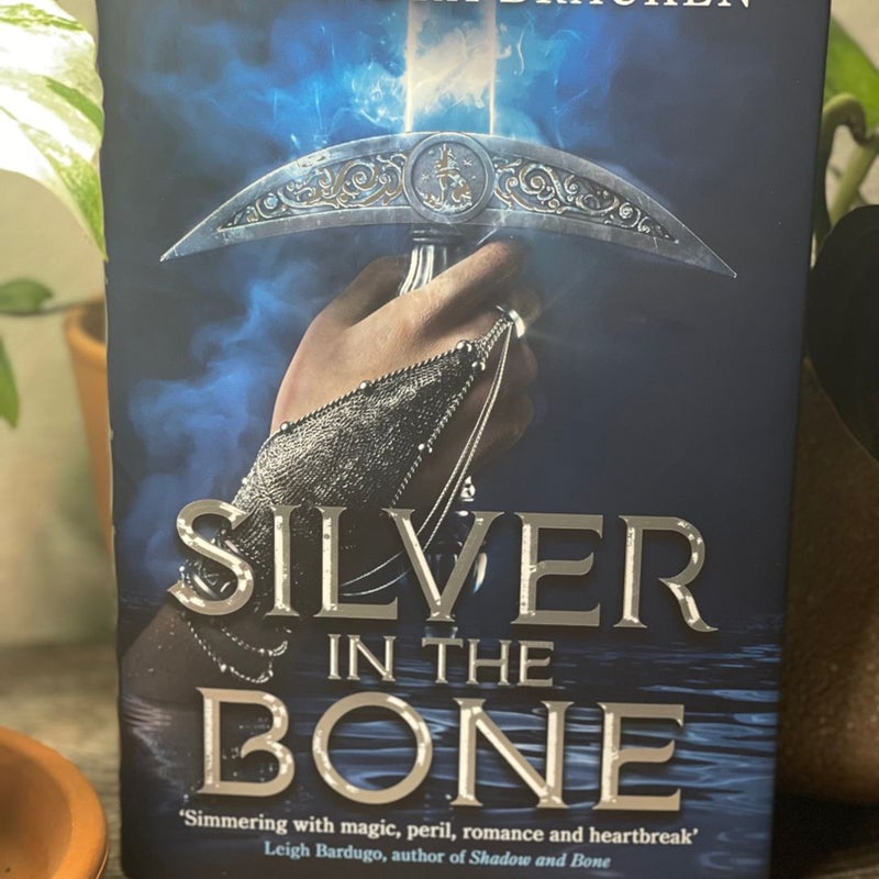 Silver In The Bone *fairyloot edition*