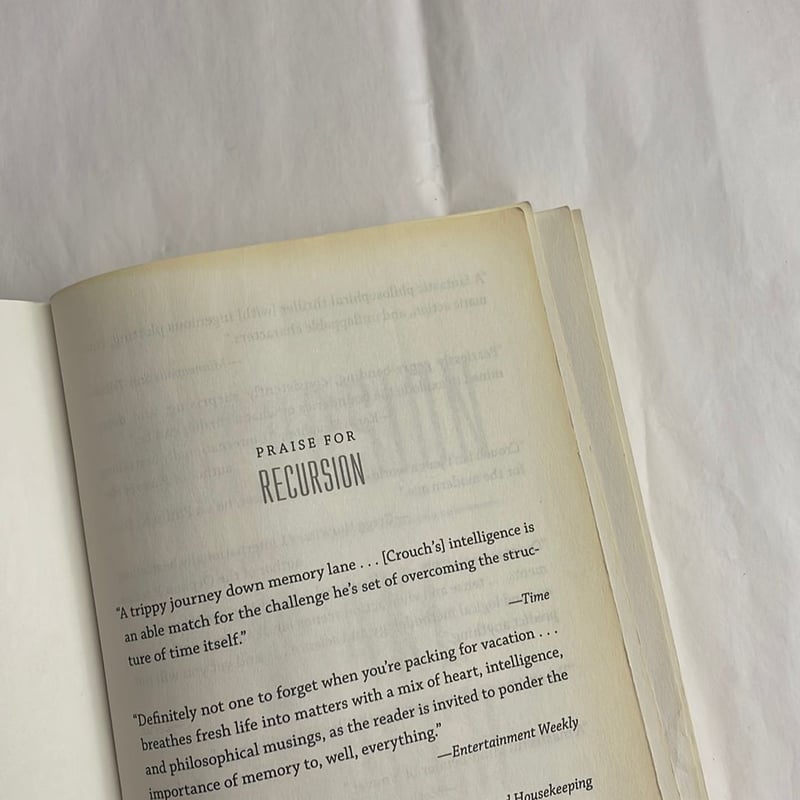 Recursion by Blake Crouch, Paperback | Pangobooks