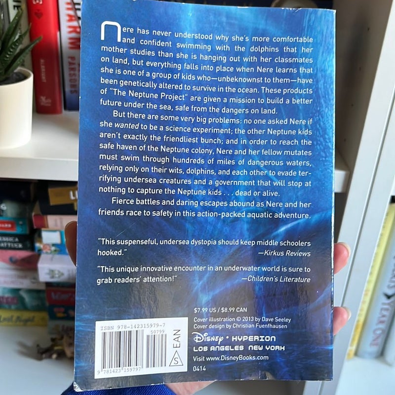 The Neptune Project by Polly Holyoke, Paperback Pangobooks