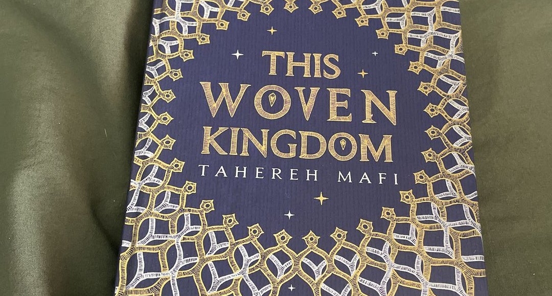 This high quality Woven Kingdom Illumicrate