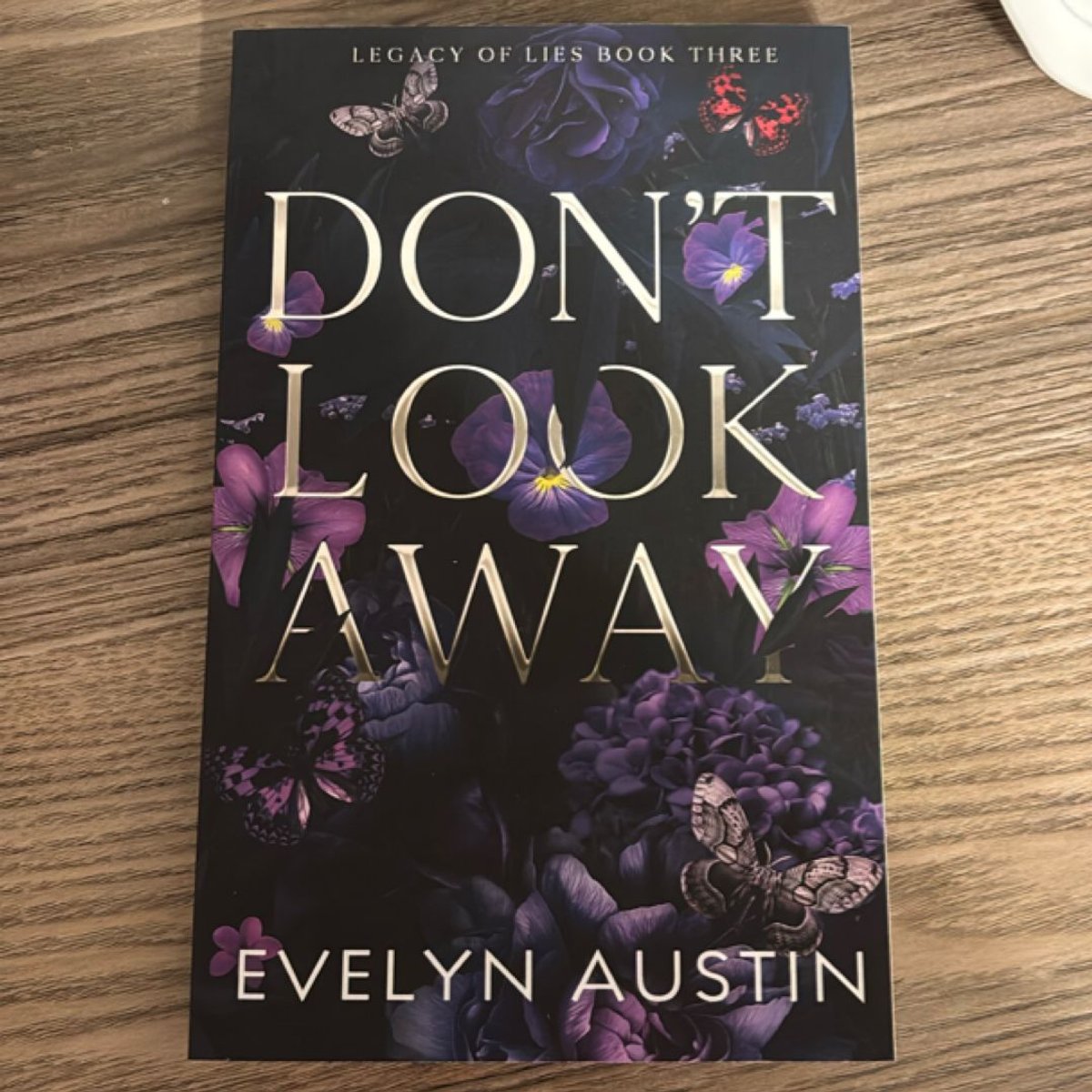 Don't Look Away by Evelyn Austin