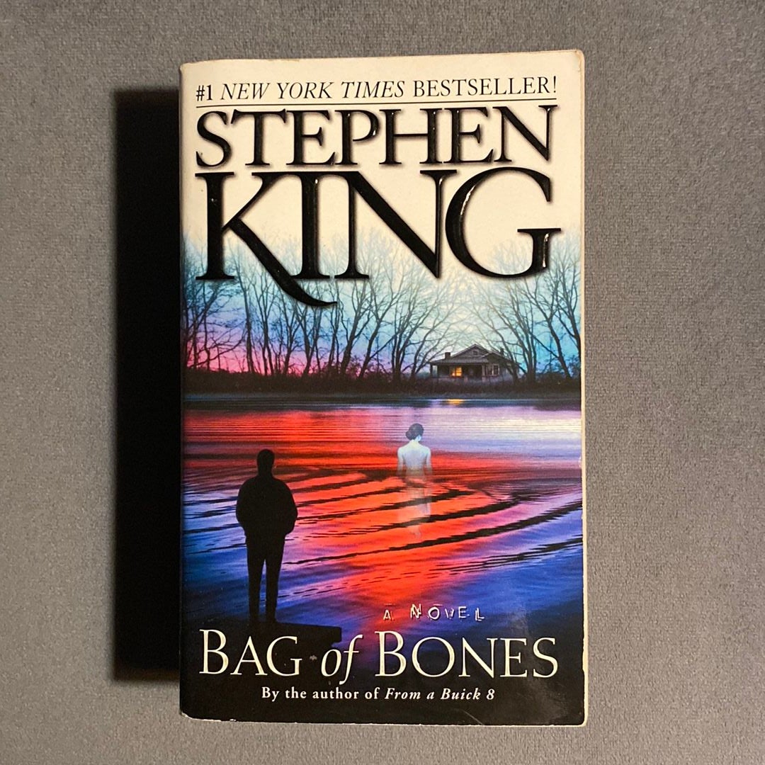  Bag of Bones: 9780671024239: King, Stephen: Books