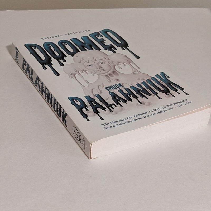 Doomed: Palahniuk, Chuck: 9780307476548: : Books