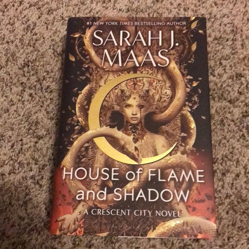 Crescent City: House of Flame and Shadow