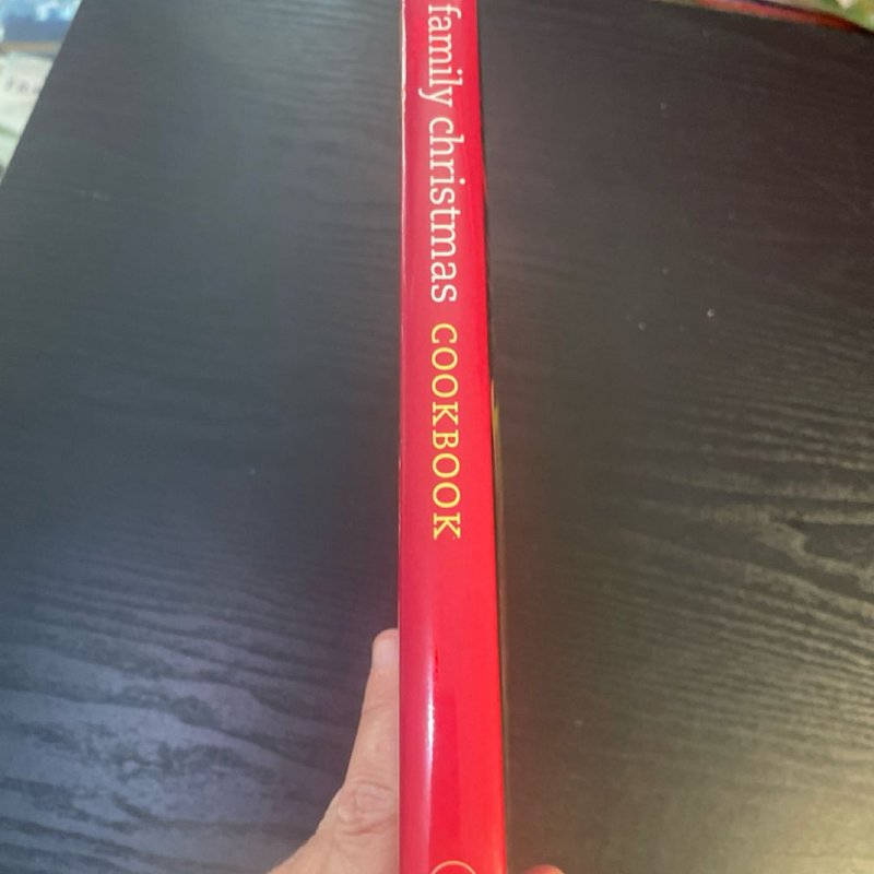 Pillsbury Family Christmas Cookbook